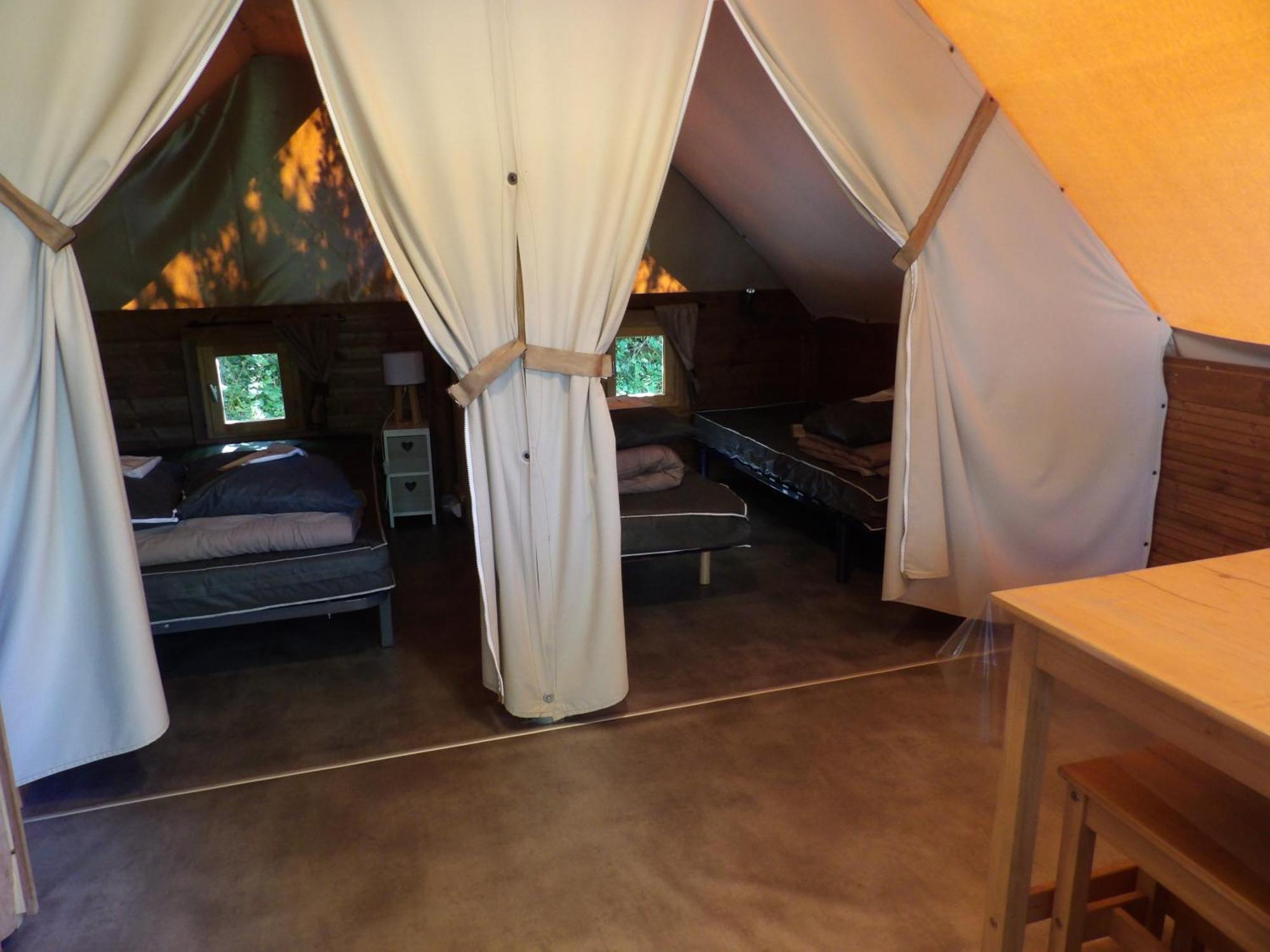 Camping Smile&Braudieres Mézières-sous-Lavardin Exterior foto