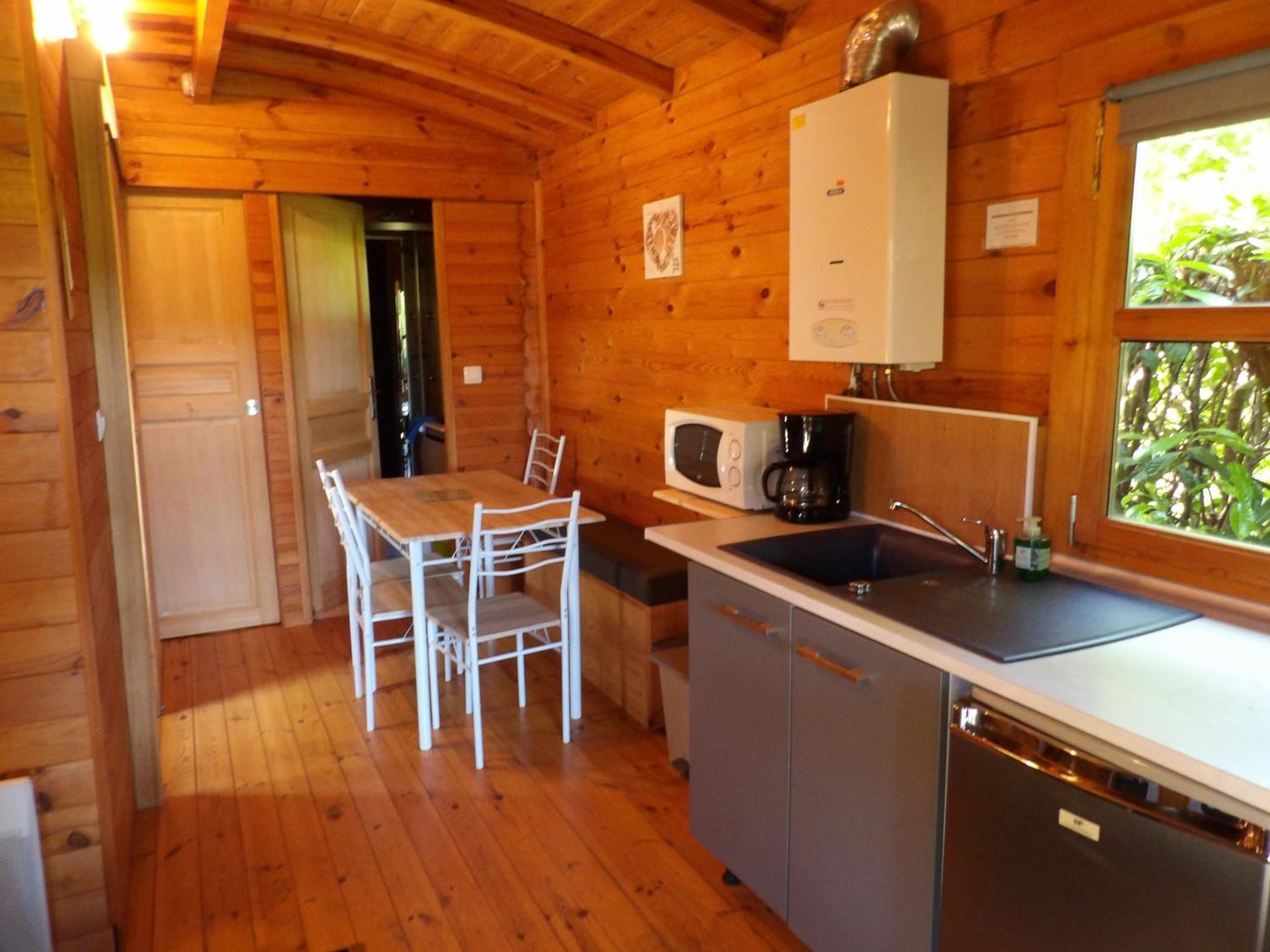 Camping Smile&Braudieres Mézières-sous-Lavardin Exterior foto