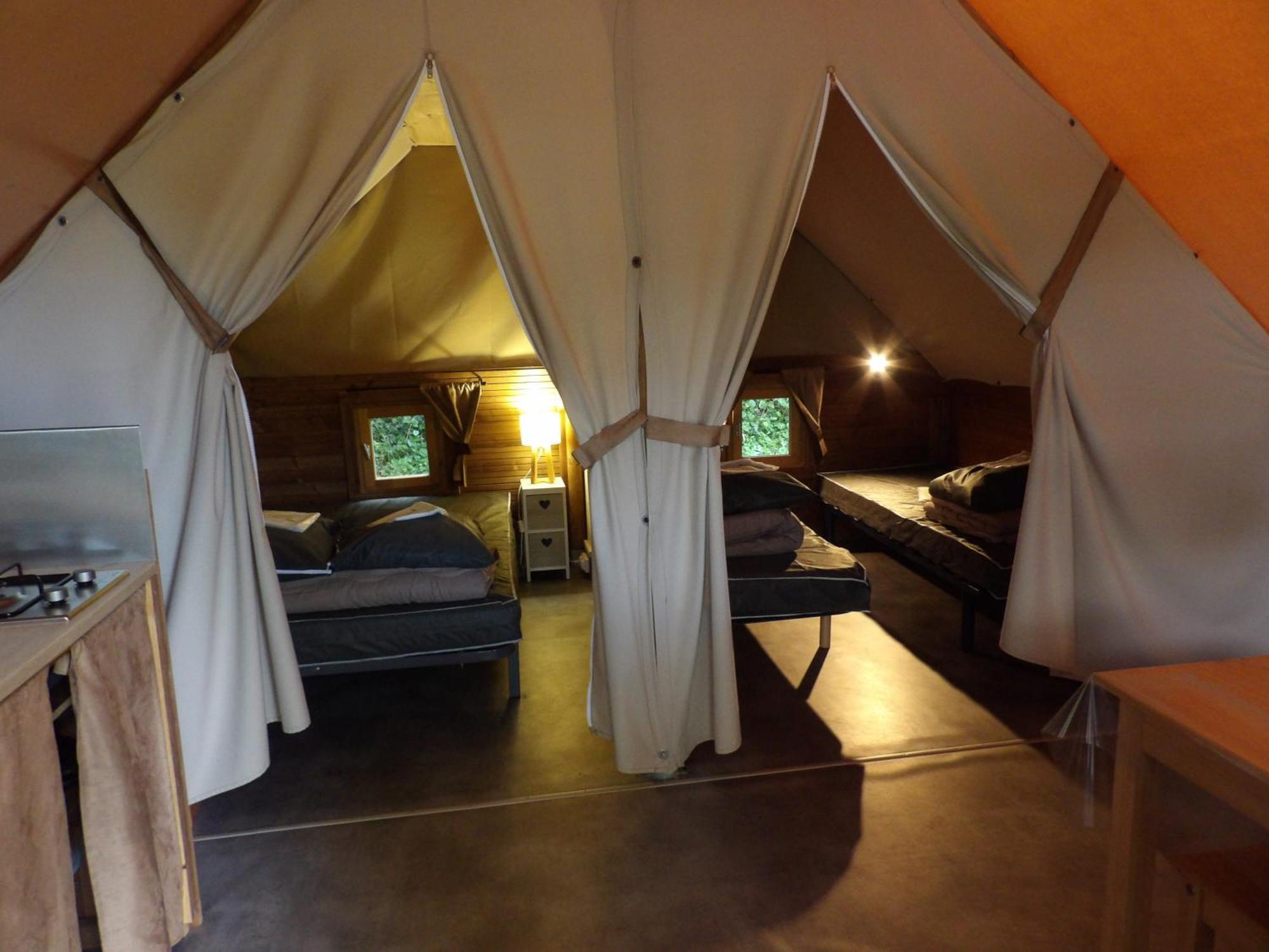 Camping Smile&Braudieres Mézières-sous-Lavardin Exterior foto